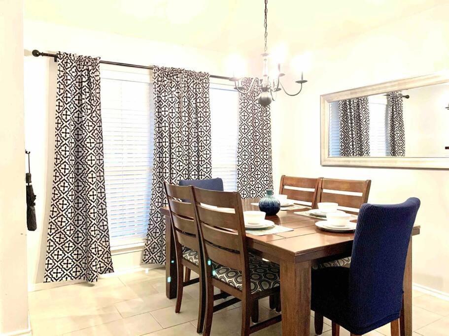 Modern Updates - Great Location - King Bed- Bmt San Antonio Ngoại thất bức ảnh